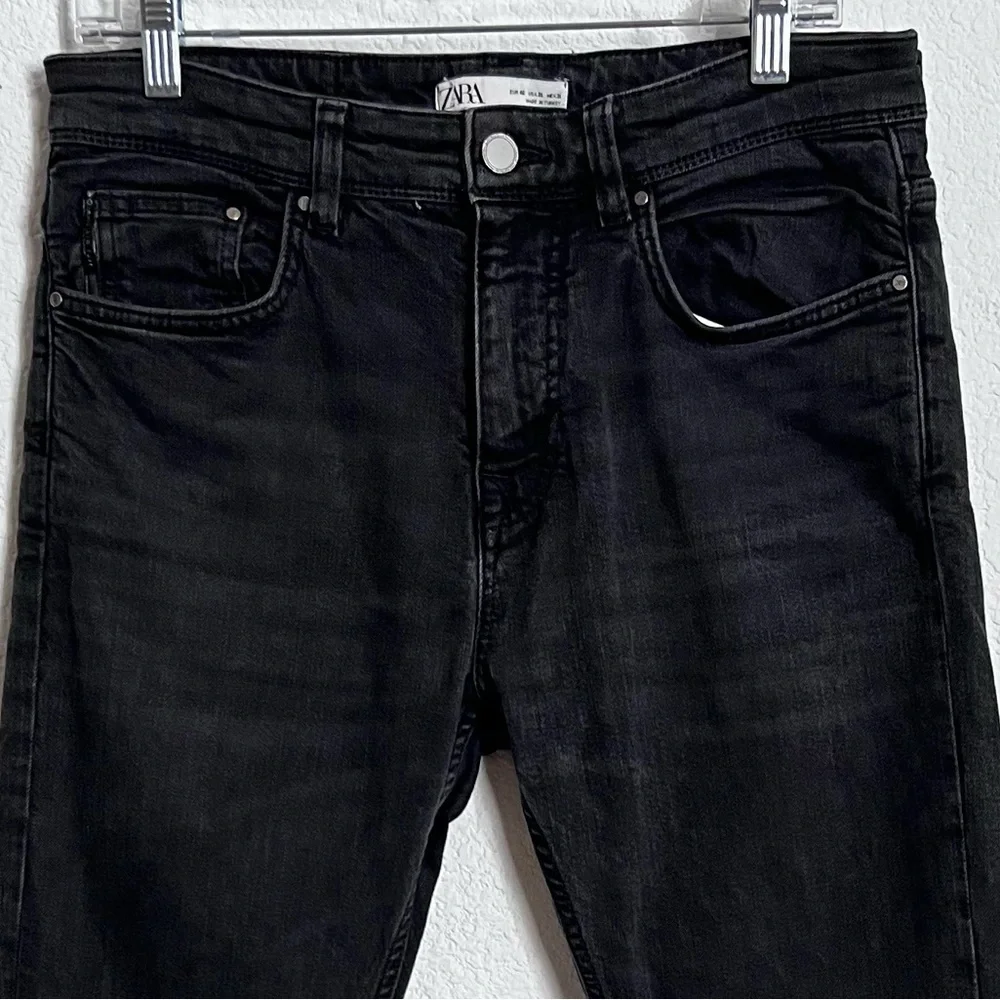 Zara Black Faded Slim Fit Demin Jeans 31